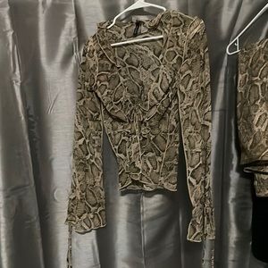 Snake skin blouse H&M sz Small